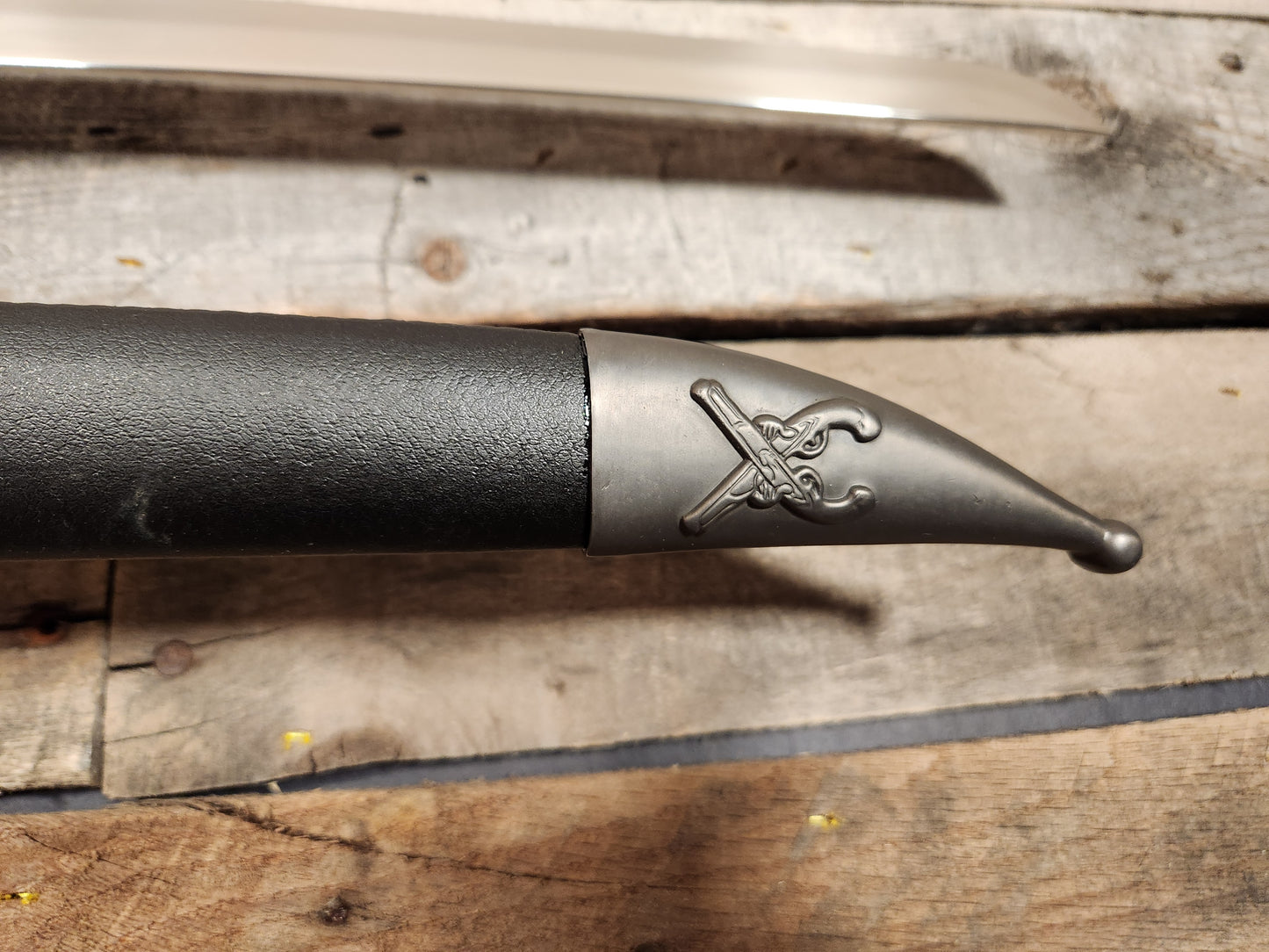 'D' Guard Cutless (blk/slv)