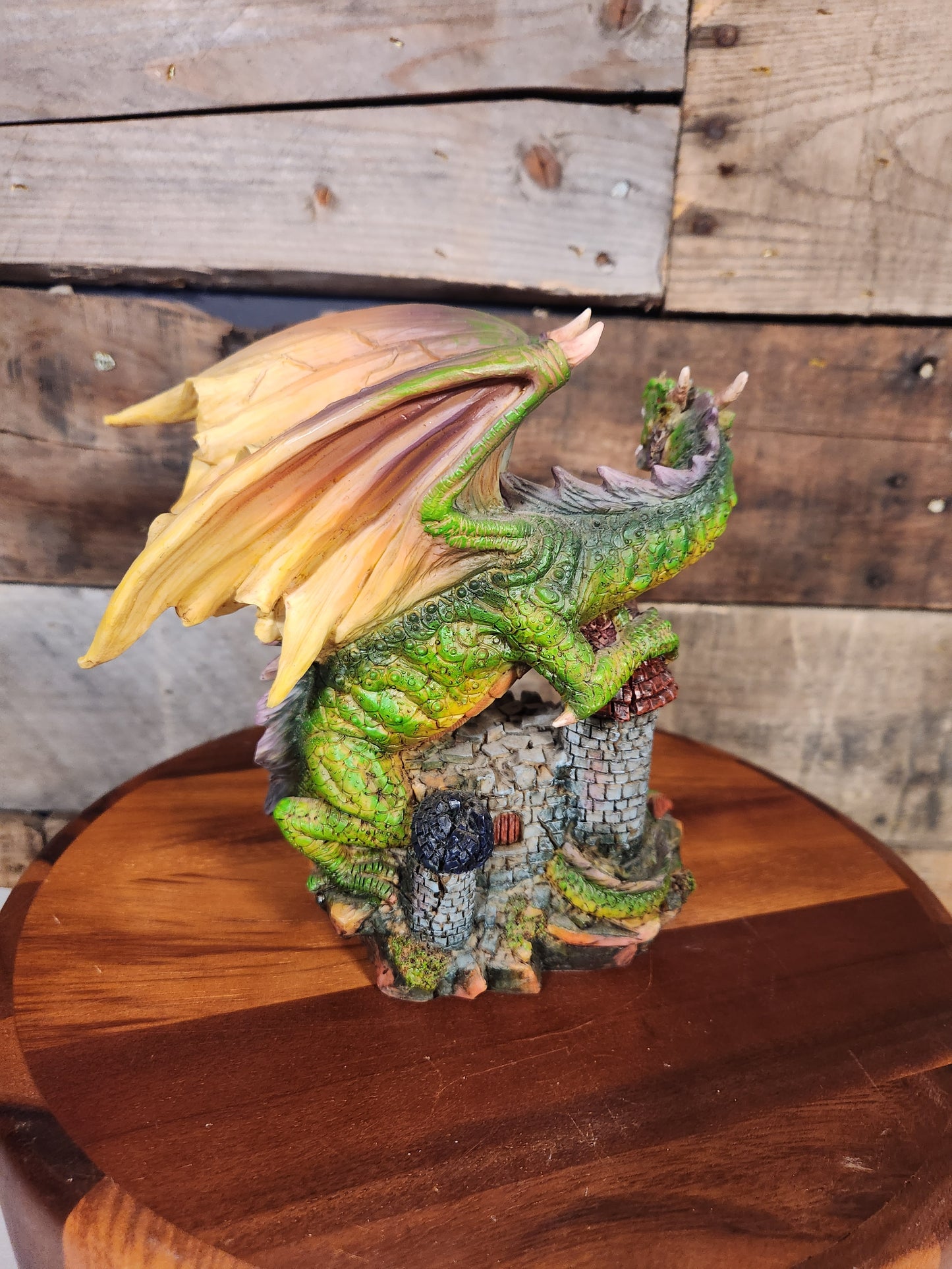 Green Dragon on Castle